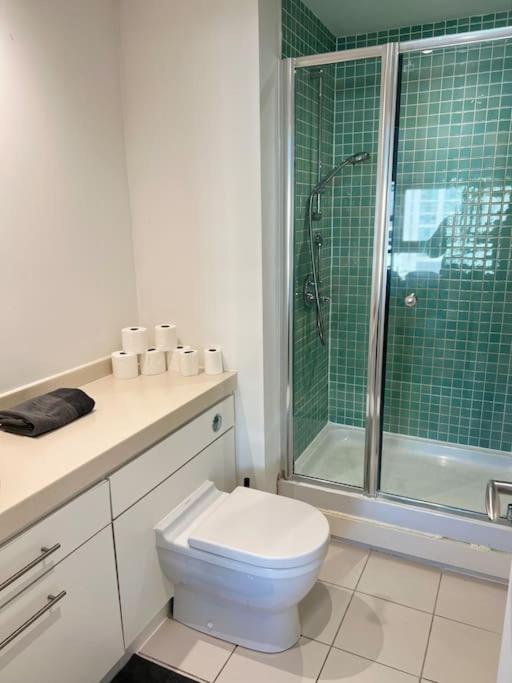 Orion Building ,oposite Grand Central,free Car Park Apartment *